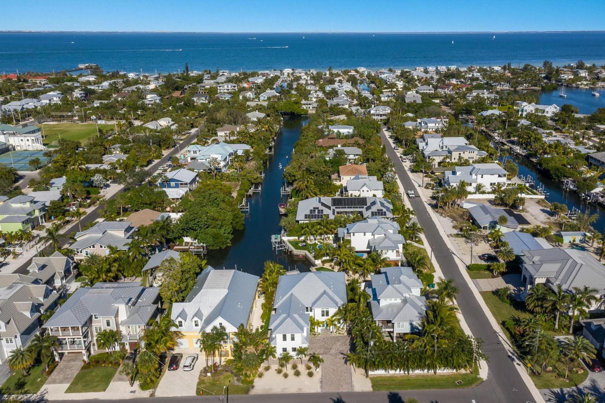 Yacht Sea Villa Anna Maria Exterior photo