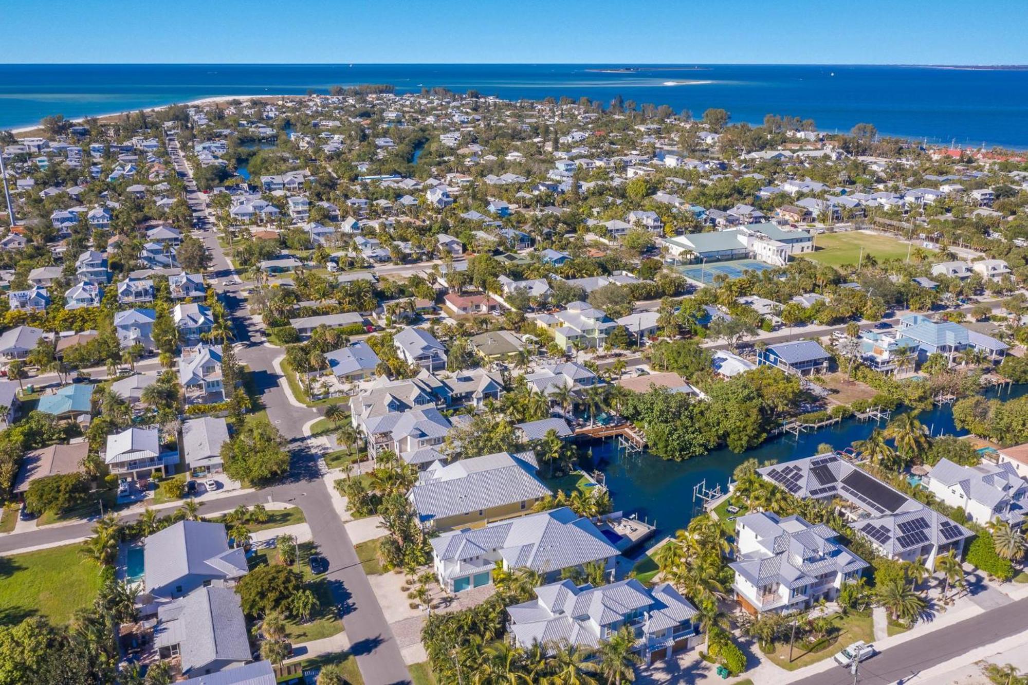 Yacht Sea Villa Anna Maria Exterior photo