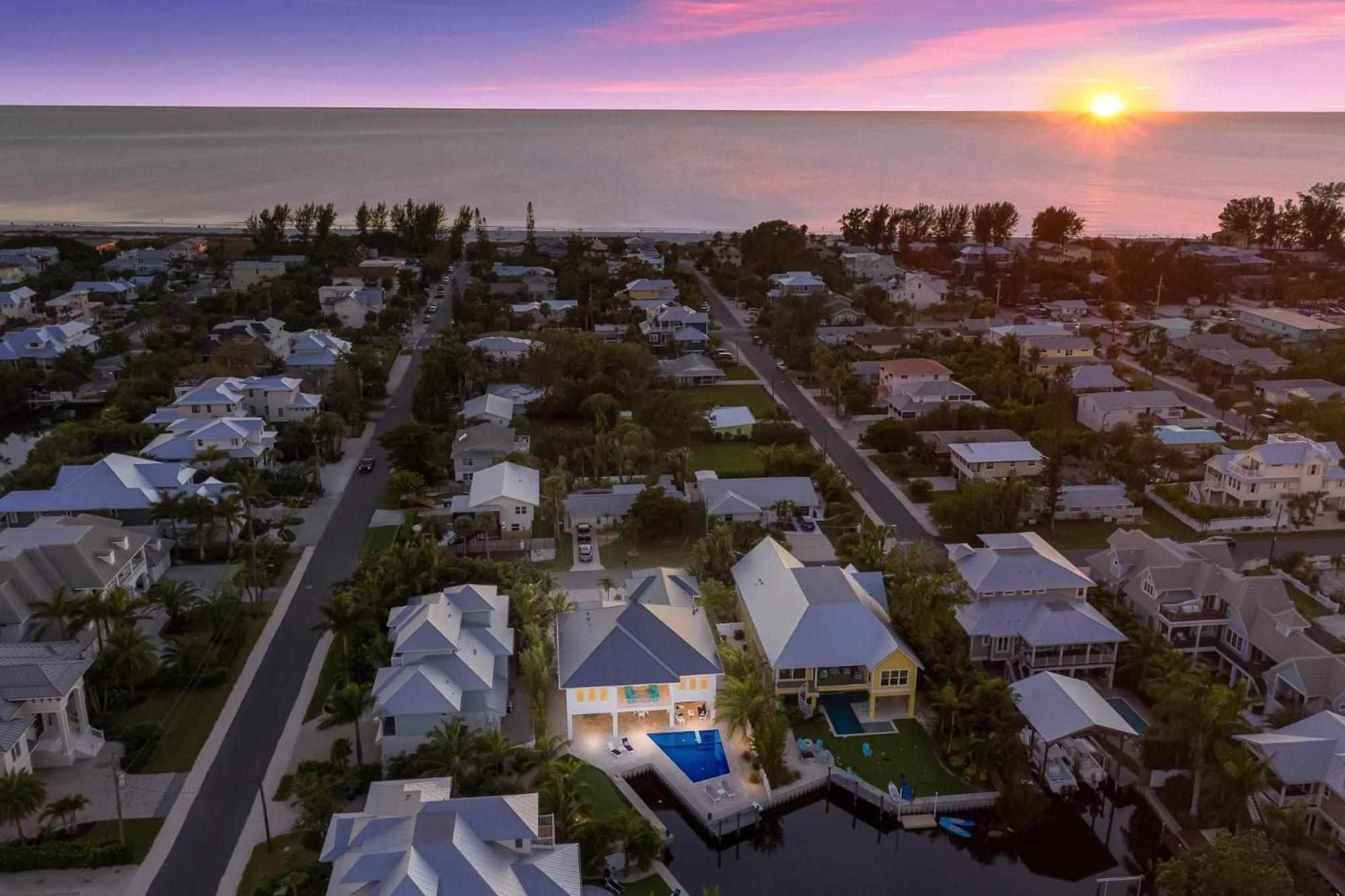 Yacht Sea Villa Anna Maria Exterior photo