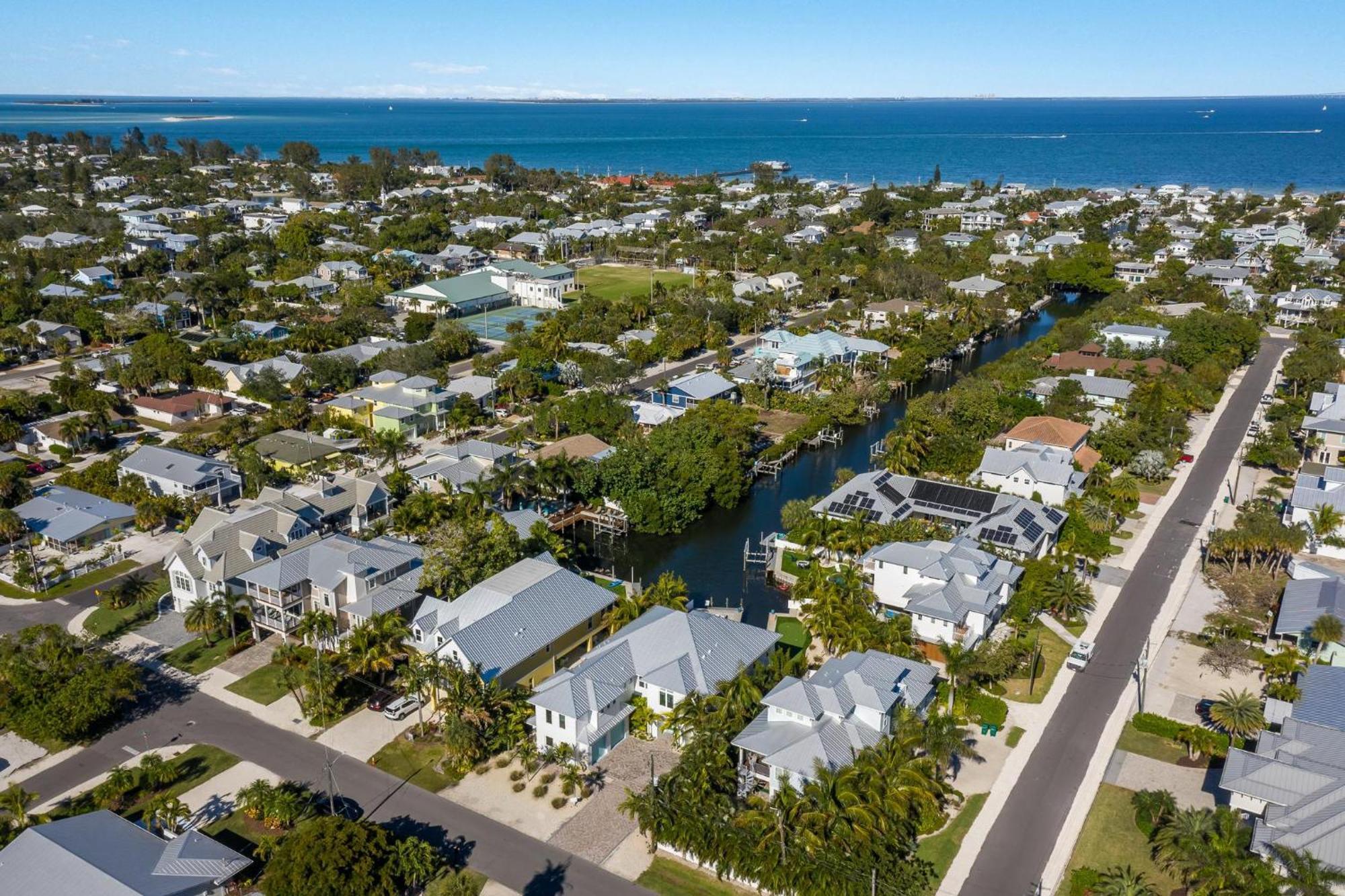 Yacht Sea Villa Anna Maria Exterior photo